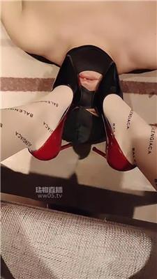 【陌影夫妻】高跟丝袜美腿踩 JS251113-21