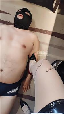 【陌影夫妻】高跟丝袜美腿踩 JS251113-21