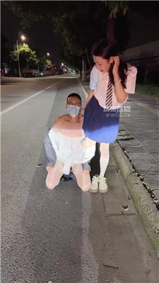 【嘤嘤嘤】车内+户外玩虐司机奴 bf59046