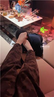 【雅雅sama】KTV-陪酒小妹玩贱奴 JS251211-29