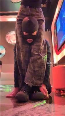 【雅雅sama】KTV-陪酒小妹玩贱奴 JS251211-29