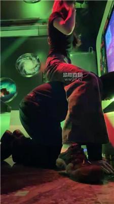 【雅雅sama】KTV-陪酒小妹玩贱奴 JS251211-29