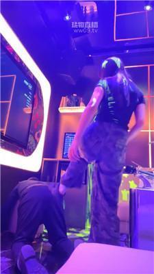 【雅雅sama】KTV-陪酒小妹玩贱奴 JS251211-29