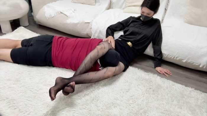 【婉儿】OL黑丝女杀手白丝套头绞杀瑜伽裤 ACYC-4597 【婉儿】OL黑丝女杀手白丝套头绞杀瑜伽裤 ACYC-4597