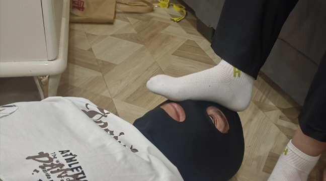 初中残暴精神小妹跳踩调教 YC-250608-8 初中残暴精神小妹跳踩调教 YC-250608-8