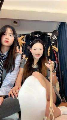 【松紫大大】双S-素人姐姐白袜脚玩 JS251207-31