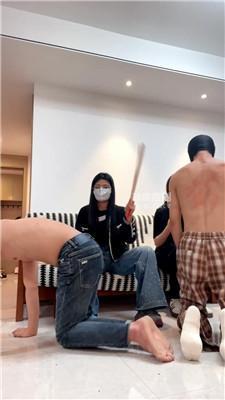 【小琼】姐妹花女王暴揍兄弟奴【三视角版】 JS251205-32 【小琼】姐妹花女王暴揍兄弟奴【三视角版】 JS251205-32