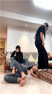 【小琼】姐妹花女王暴揍兄弟奴【三视角版】 JS251205-32 【小琼】姐妹花女王暴揍兄弟奴【三视角版】 JS251205-32