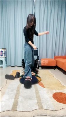 【小樱酱】玉足踢踹-坐脸掐脖窒息 JS251207-8