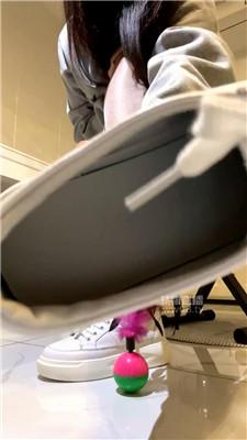 【萱萱子】被灰丝学姐约到后楼交作业    251130-25