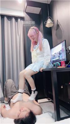【玉子sama】网瘾少女的脚垫 bf59507