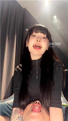 【安晴】纹身小妹黑丝虐双奴 bf60390