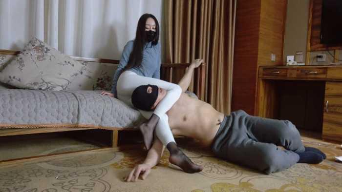 【苒溪S】白色瑜伽裤腿绞窒息贱狗 YC-250410-3