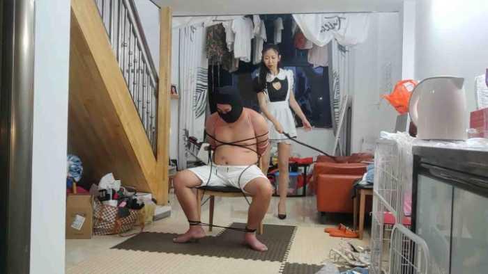 捆绑局：小鱼女神肉丝高跟捆绑，耳光审讯鞭打间谍 YC-250404-4