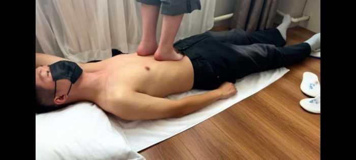 【低价福利】研究生裸足温柔踩踏（1） YC-250412-2