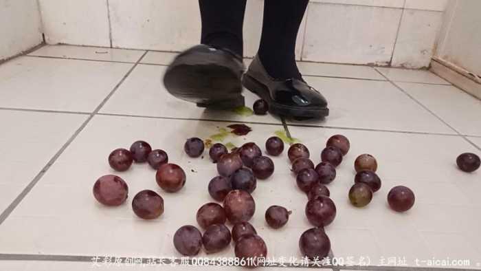 哚儿剧情巨人踩踏葡萄折磨贱奴的日常【精彩剧情篇】 YC-200919-6