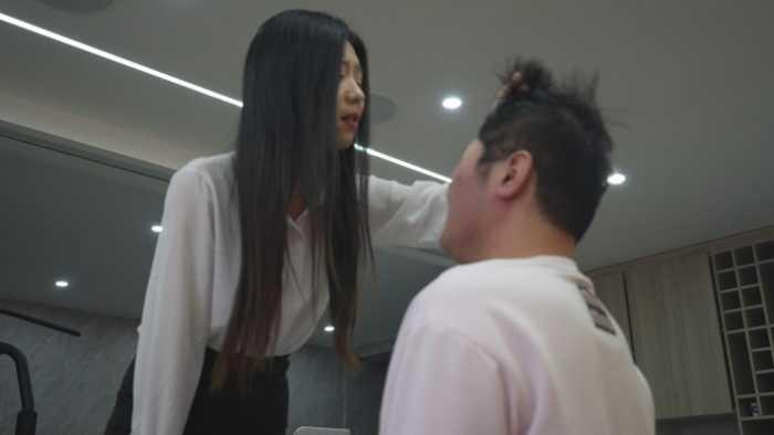 鱼七和小野耳光封顶专场 各种姿势体位 各种花样大耳光 YC-250402-2