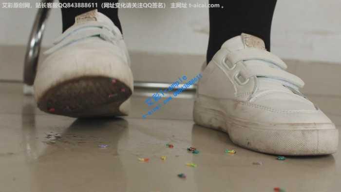 缩小+口水+语言调教+同学剧情(劲爆) JS250403~1 缩小+口水+语言调教+同学剧情(劲爆) JS250403~1
