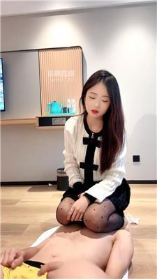【小7S】女白领黑丝美腿虐杀 bf59431