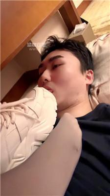 【诗酒趁年华】沉浸式-踩虐地毯奴 JS251126-16