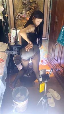 【奈诗】黑丝爆乳网调    260106-37