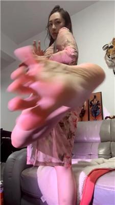 【小辣蕉】裸足纯享    260106-25